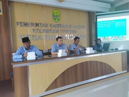 INTERVENSI PROGRAM INDONESIA SEHAT PENDEKATAN KELUARGA DI AULA DESA SRIHARDONO